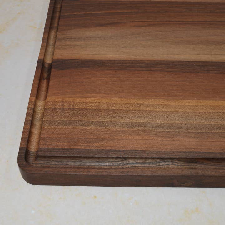 Breza PR Cedomir Vitkovac - Wholesale Cutting Board - Natural Walnut Serving & Cutting Board – 37x28 cm7