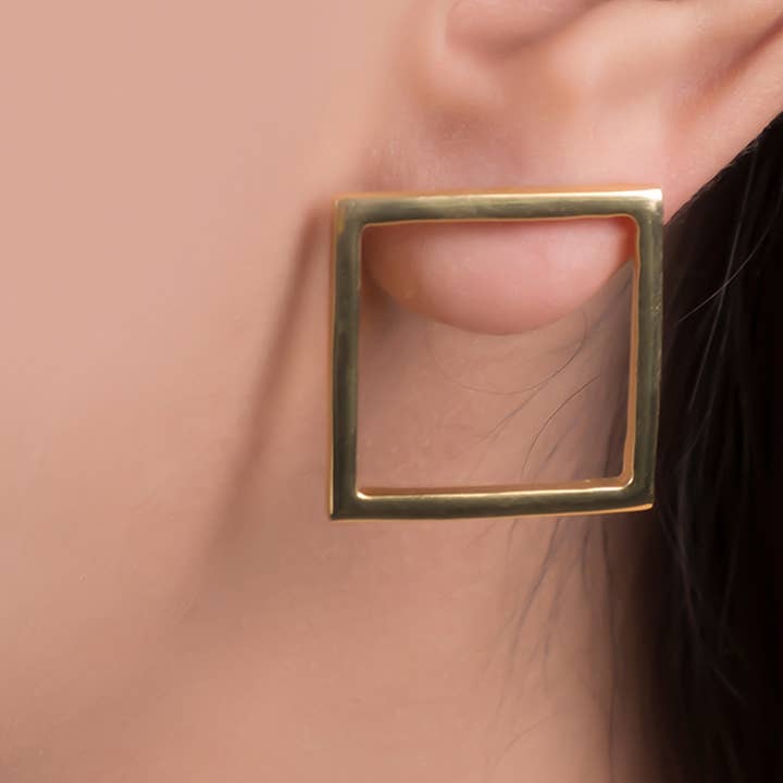 Boxed i mässing Stud små örhängen för wholesale av ExpoBazaar