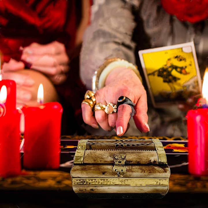 India Overseas Trading Corporation - Venta al por mayor Joyero/organizador de joyas - Exquisita caja de baratijas de latón y hueso de búfalo tallada a mano2