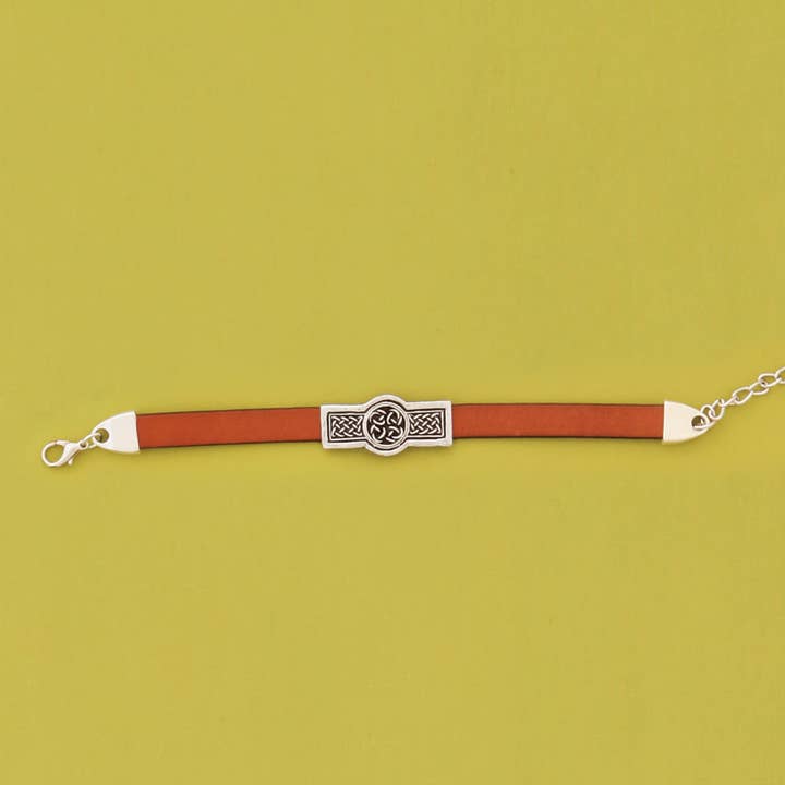Bracelet en cuir Celtic Tan pour la vente par Basic Spirit