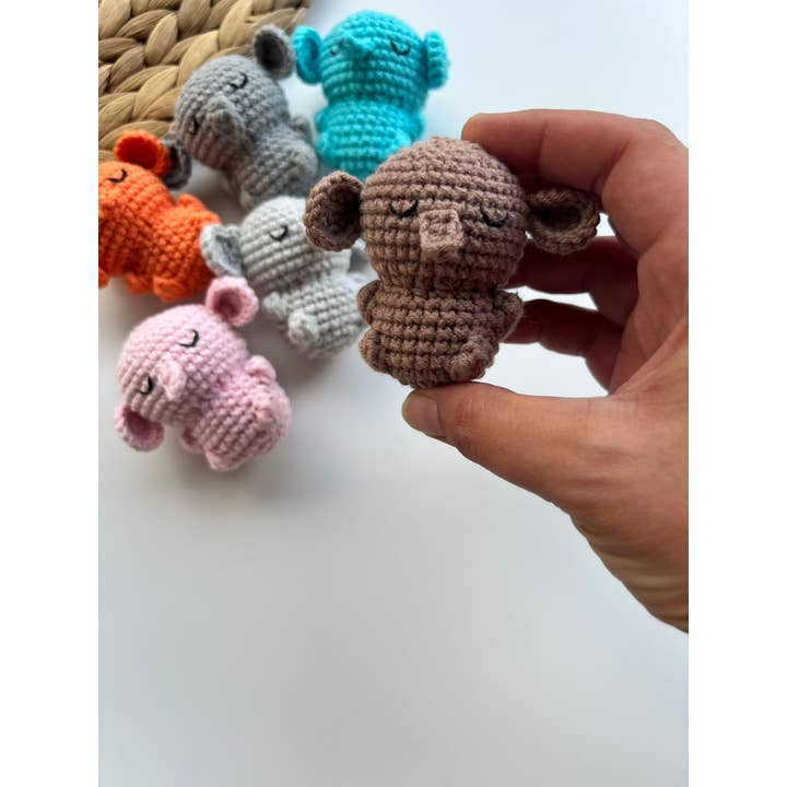 Emel Crochet - Wholesale Stuffed/plush toy – Kids & baby - Mini Crochet Elephant Keychain – 6 cm, Cotton Yarn, Handmade1