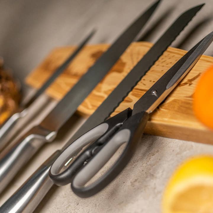 Rudderr, LLC/MintBucket - Wholesale Knife Storage - 16" Premium Magnetic Engraved Knife Holder for Wall - Bear7