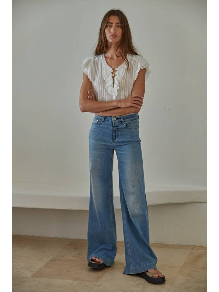 By Together - Wholesale Blouse - Women's - L6502 | Woven Cotton Linen Button V-Neck Short Sleeve Top