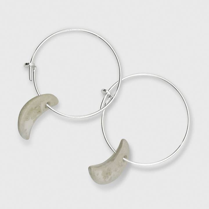Corinne Ceramique - Wholesale Hoop Earrings - Boucles d'oreilles lune blanc0