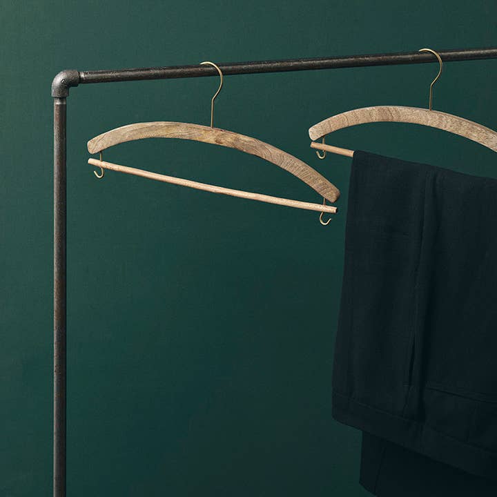 Fog Linen Work – wholesale Galgar – Trä skjorthängare0