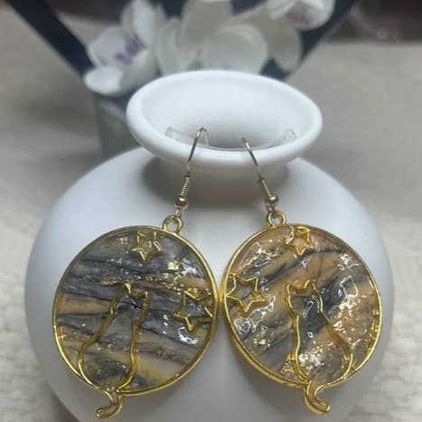 Cat planet for wholesale by WEARABLES BY B LLC