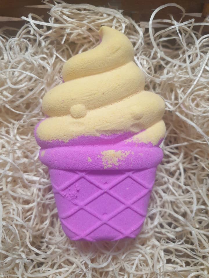 Ice Cream Bath Bomb - Pink & Yellow for wholesale by Enchanting Bath Bombs