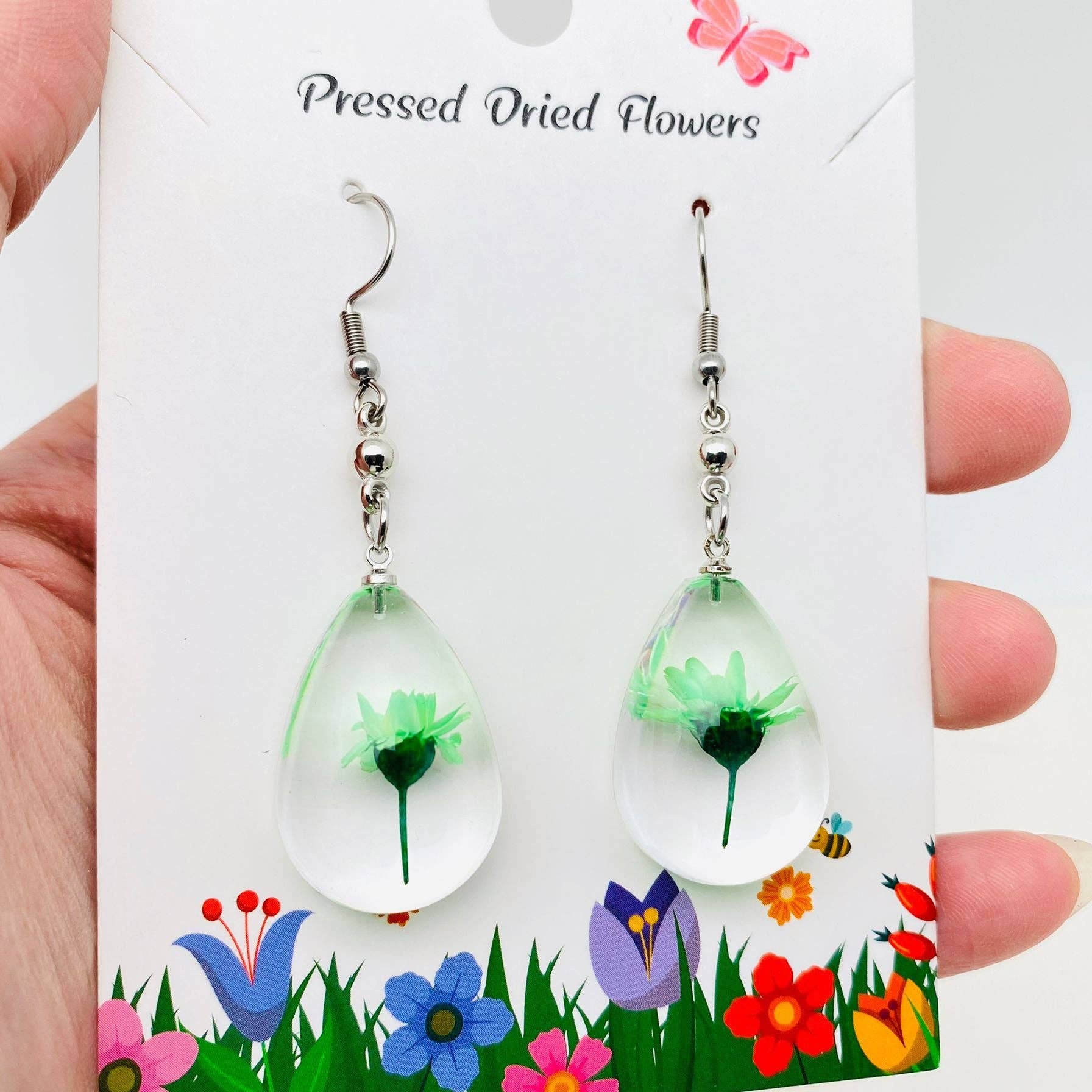 Mio Queena - Vente Boucles d'oreilles pendantes - Boucles d'oreilles pendantes transparentes en forme de goutte en chrysanthème - PDF4