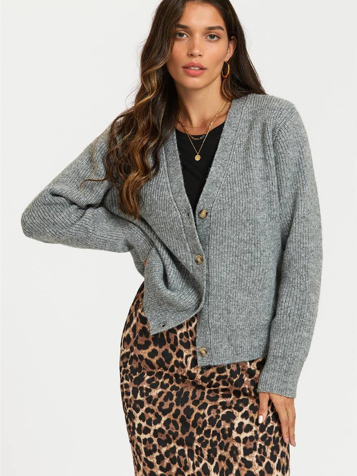 Top Cardigan Ricamato Cuore Piccolo in Grigio per la vendita all'ingrosso da parte di FS Collection