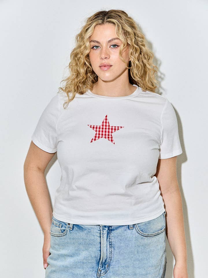 PLUS SIZE PRINTED STAR TEE for wholesale by Baevely by Wellmade USA