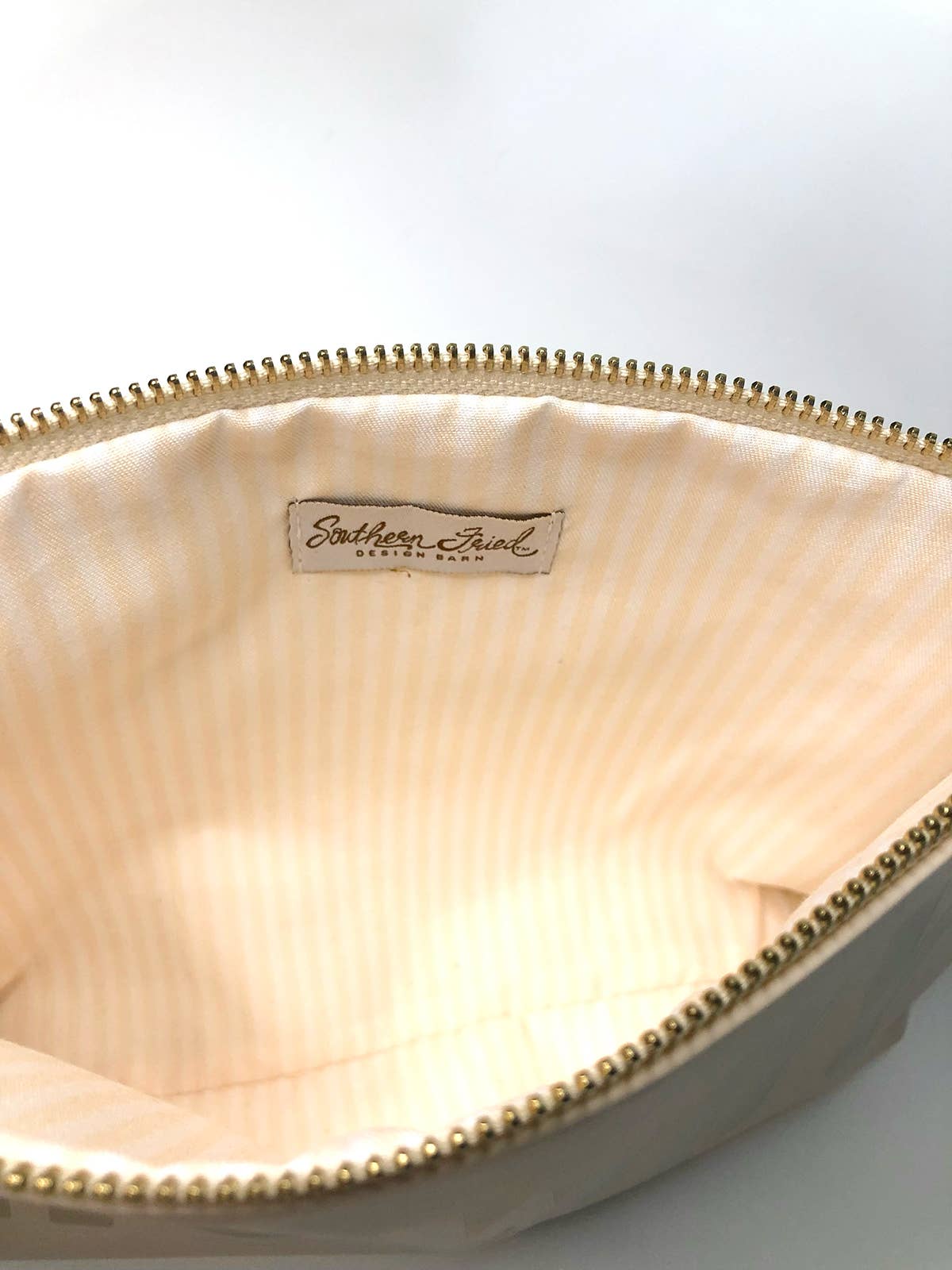 SOUTHERN FRIED DESIGN BARN - Wholesale Pouch - Women's - Howdy Catch All Pouch 1