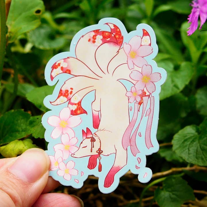 Autocollant Kitsune | Yokai japonais | Autocollant métallisé pour la vente par Meg-chan Doodles