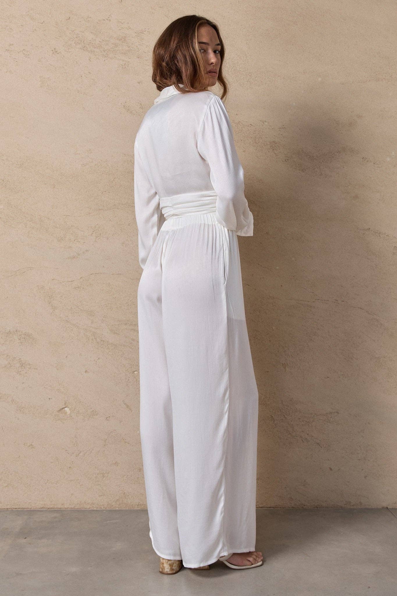 BEFORE ANYONE ELSE - Wholesale Blouse – Women’s - CORY TOP - IVORY4