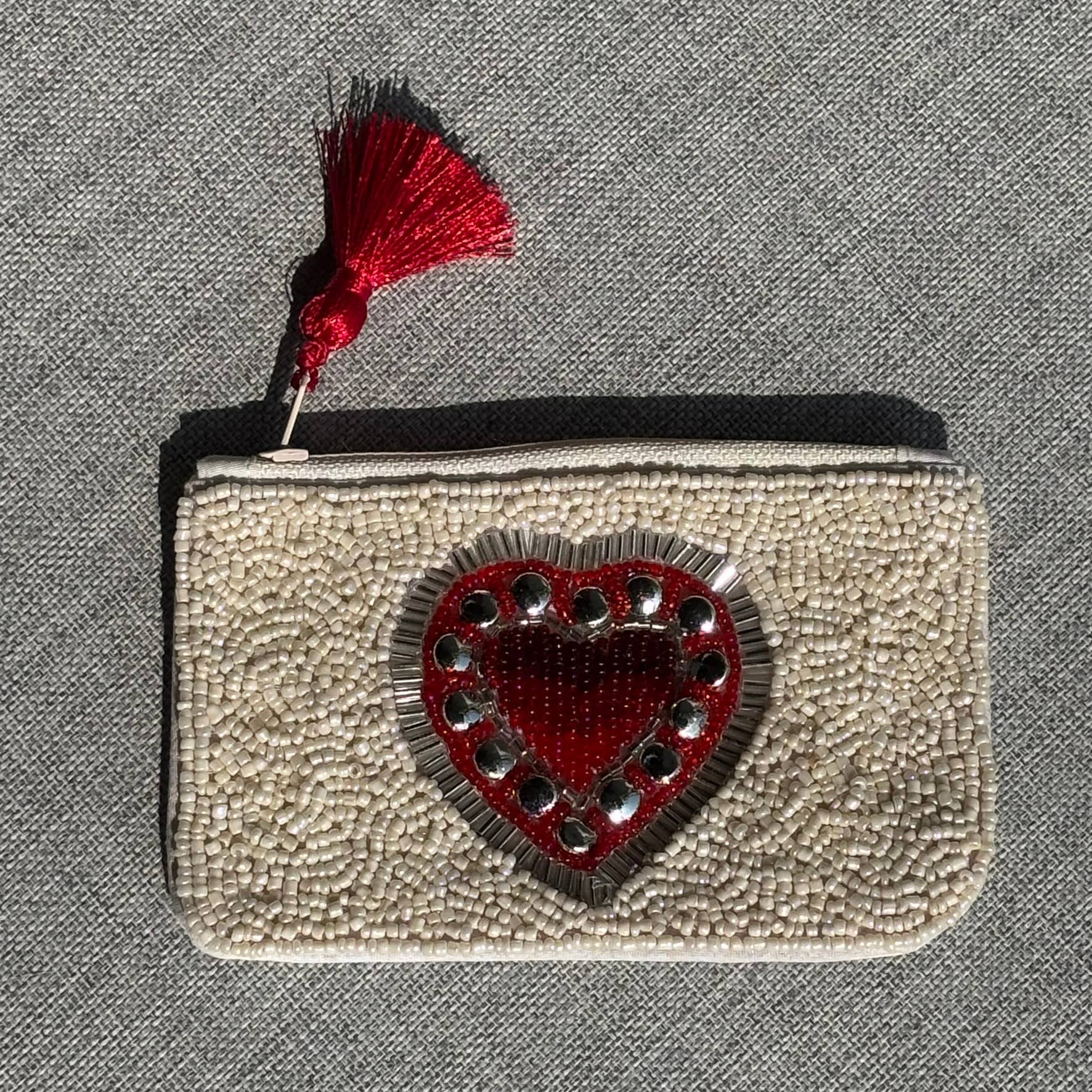Muno – wholesale Pouch – Women’s – Handcrafted Radiant Heart Pouch * Gift * Love1