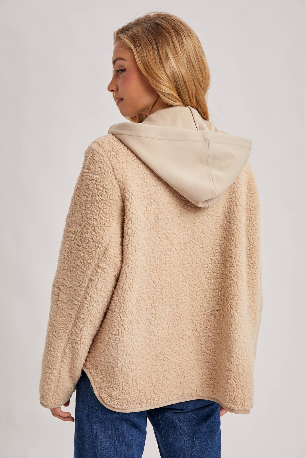 Bluivy - Wholesale Jacket - Women's - SHERPA ADJUSTABLE HOODED JACKET6