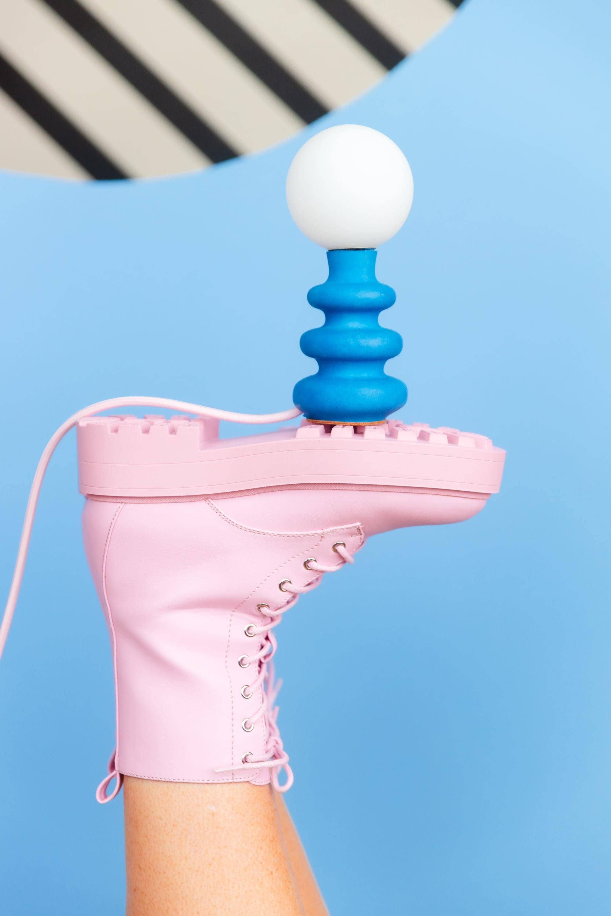 Mono - Wholesale Accent/Desk Lamp - Handmade Decorative Table Lamp “Freddie” With EU Plug4