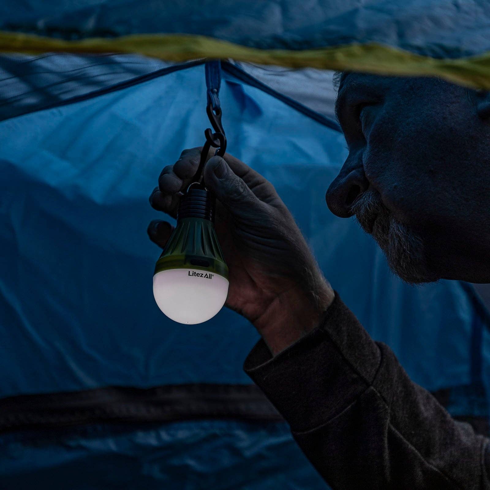 LitezAll - Wholesale Flashlight - LitezAll PortaBulb® with Carabiner29