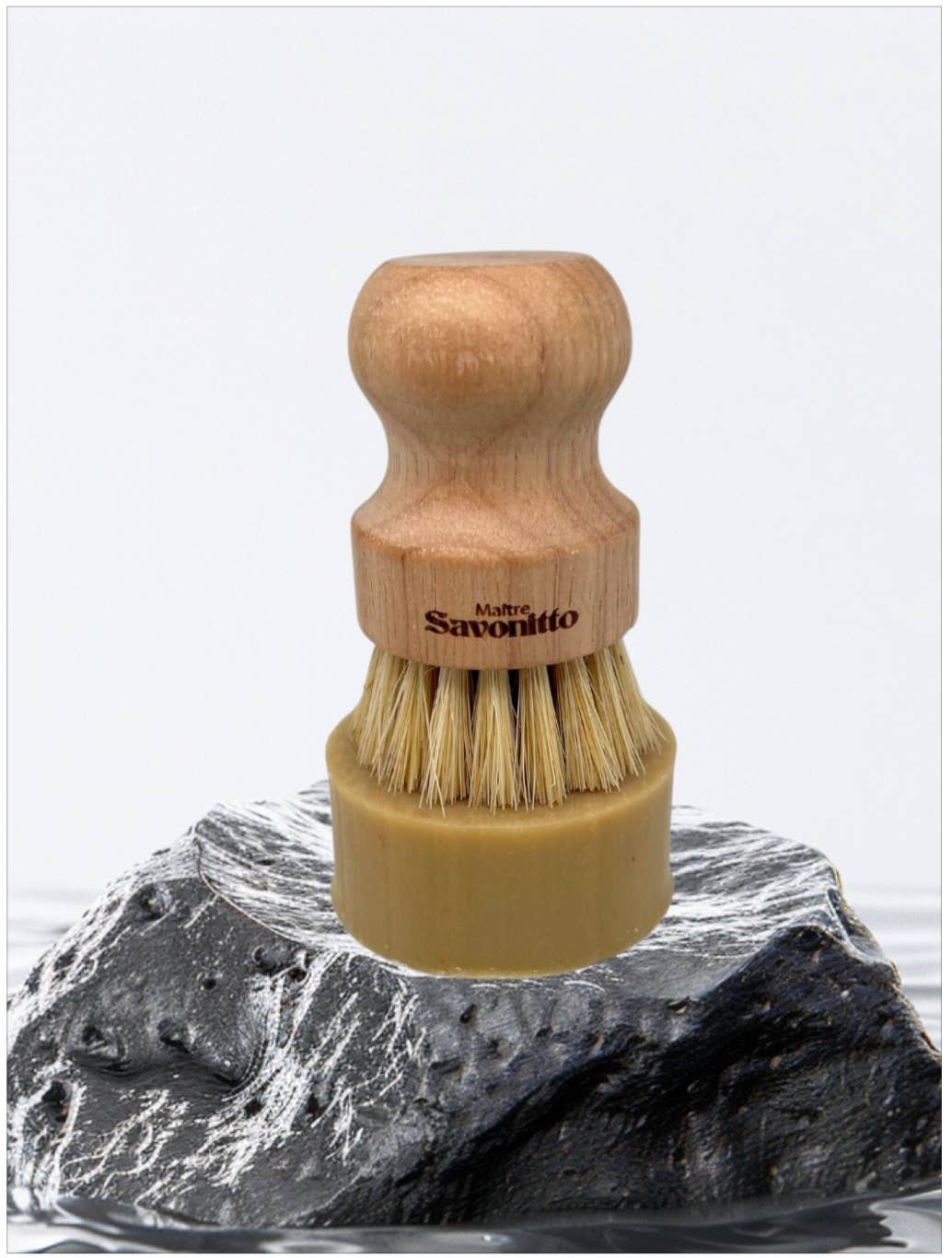 La Belle France - Wholesale Cleaning Brush - Beechwood Pan Brush with Sisal Bristles - Made in France0