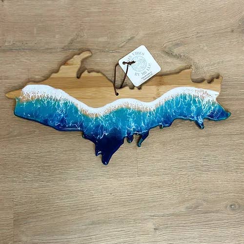 Resin Vibes by MB - Wholesale Cheese Board - Michigan Upper Peninsula Beach Charcuterie Board1
