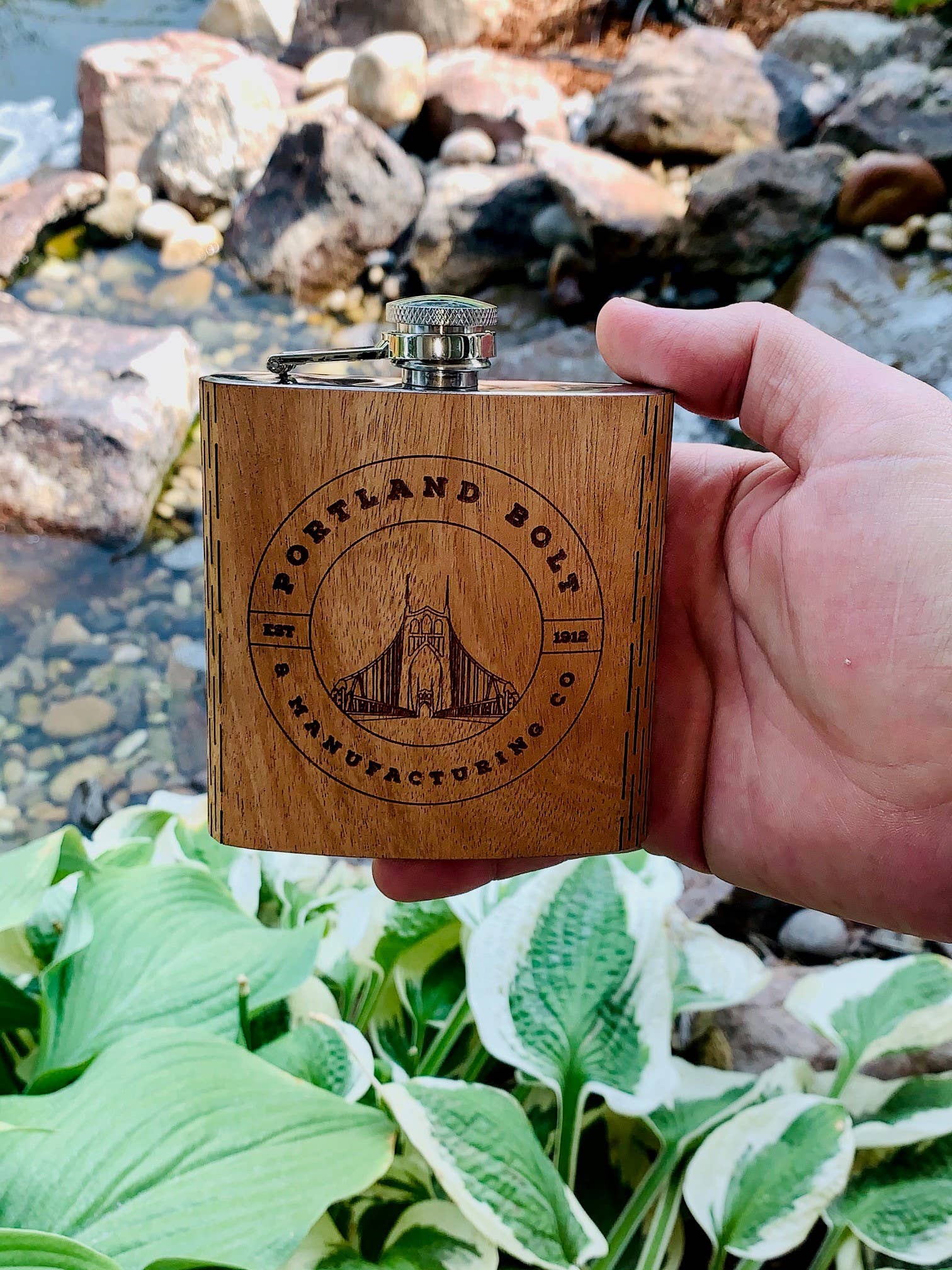 WUDN Handcrafted - Wholesale Flask - CUSTOM Wooden 6 oz Hip Flask, Laser-engraved with your logo13