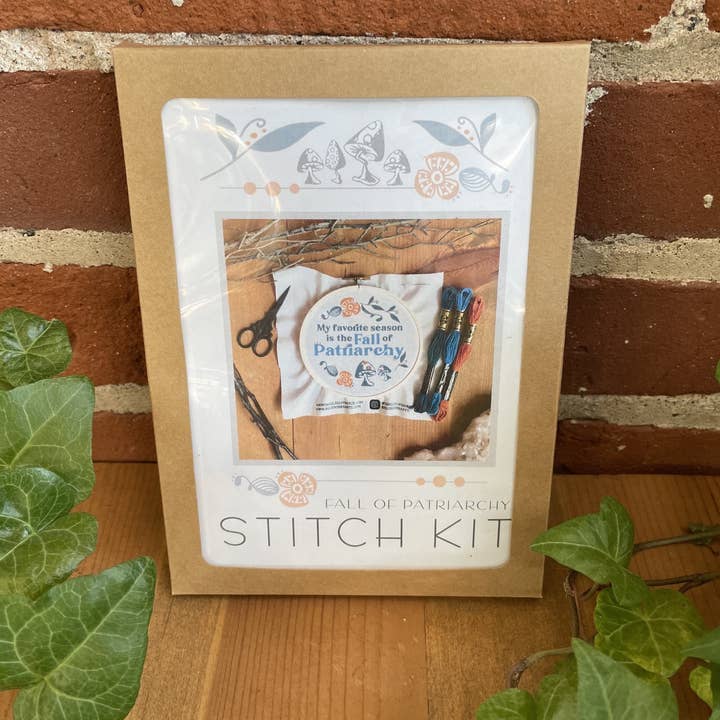 Tangled Up In Hue - Vente Accessoire de broderie/point de croix - Kit de broderie à faire soi-même — Ma saison préférée est la chute du patriarcat2