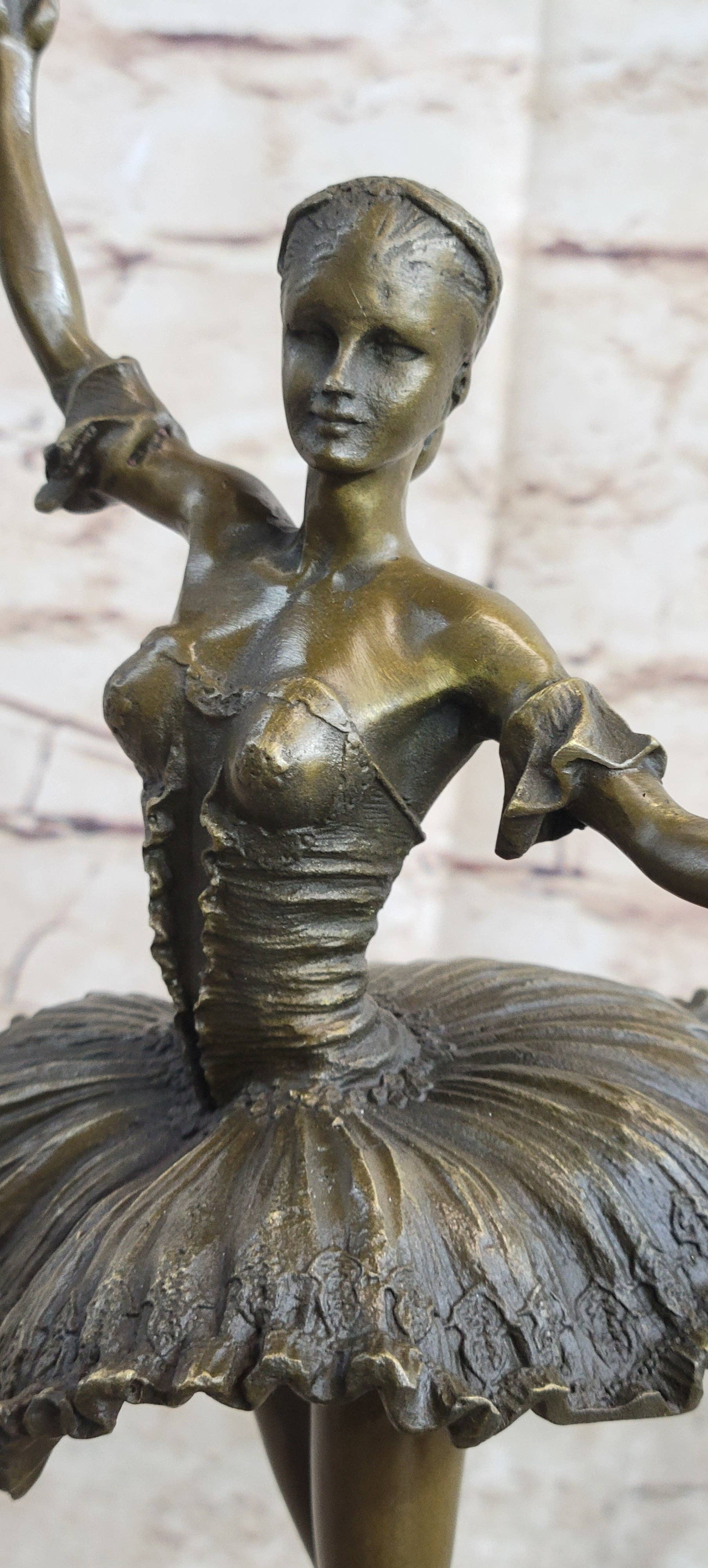 Bronzhaus - Wholesale Sculpture - Graceful Ballerina Ballet Wearing Tutu Dance Class Dancer Bronze Sculpture Decor5