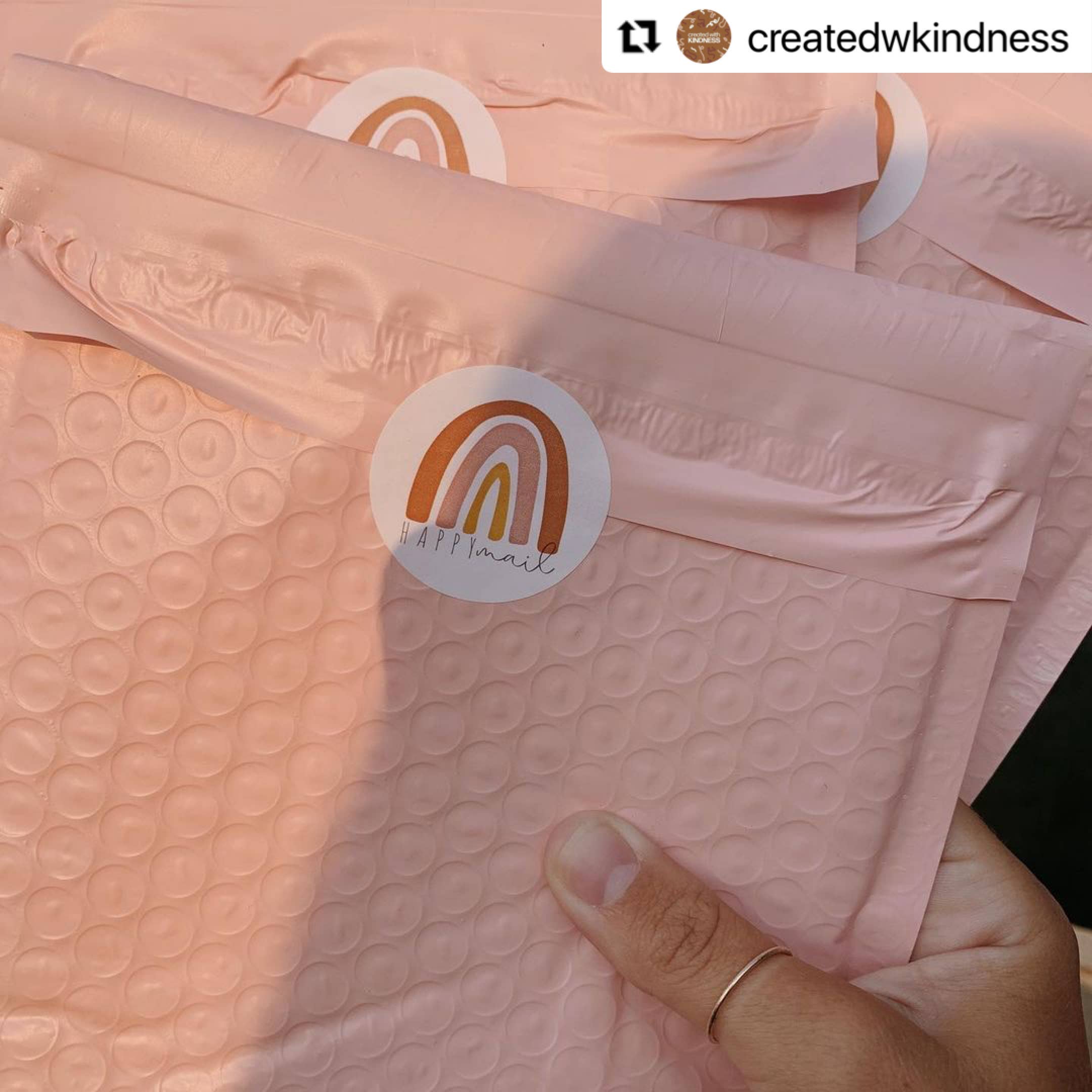 Lain & Lou - Venta al por mayor Pegatina - Pegatinas Boho Rainbow Happy Mail en rollo 7