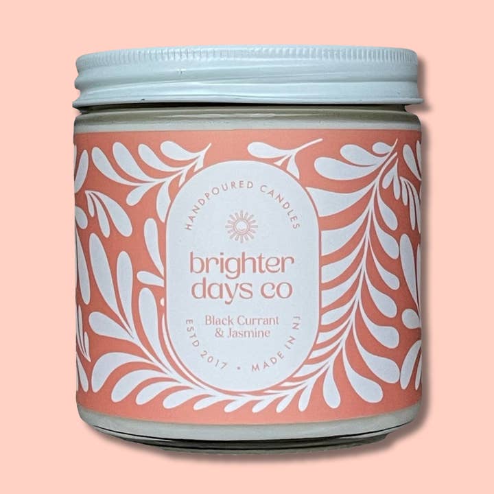 Vela de Soja “Groselha Preta e Jasmim” em pavio de madeira por atacado de Brighter Days Co.