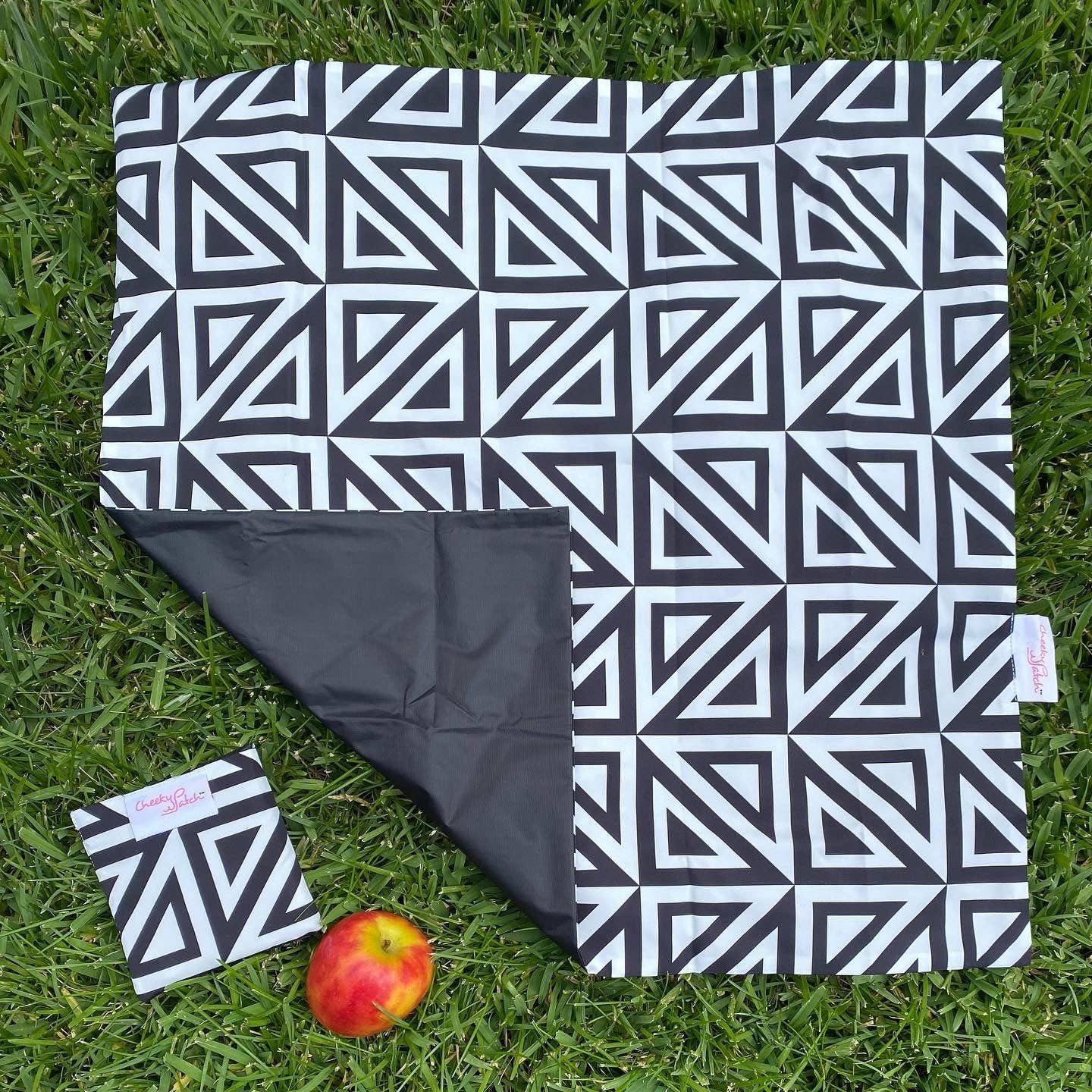 Cheeky Patch - Wholesale Picnic blanket - Wholesale Starter pack1