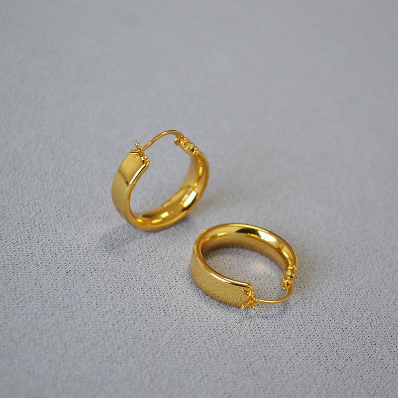 Revelari - Wholesale Hoop Earrings - Polished Gold Hoop Earrings2
