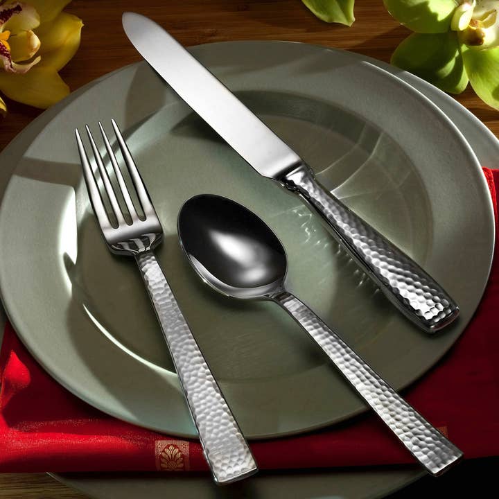 18/10 Martello 45pc Flatware Set for wholesale by Ricci Argentieri