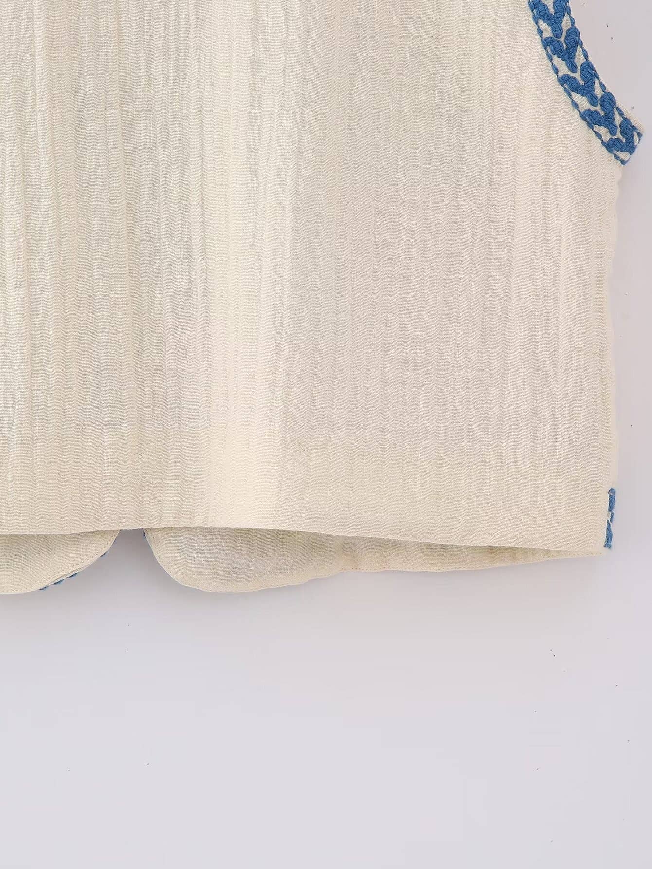 Rosa Clothing - Wholesale Outerwear Vest - Women's - Stylish Vintage Embroidery Cardigan Vest2