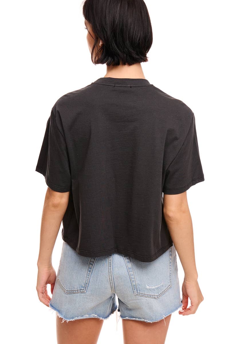 Foryeri - Wholesale T-Shirt - Women's - S/S RELAXED FAUX CROP TEE1