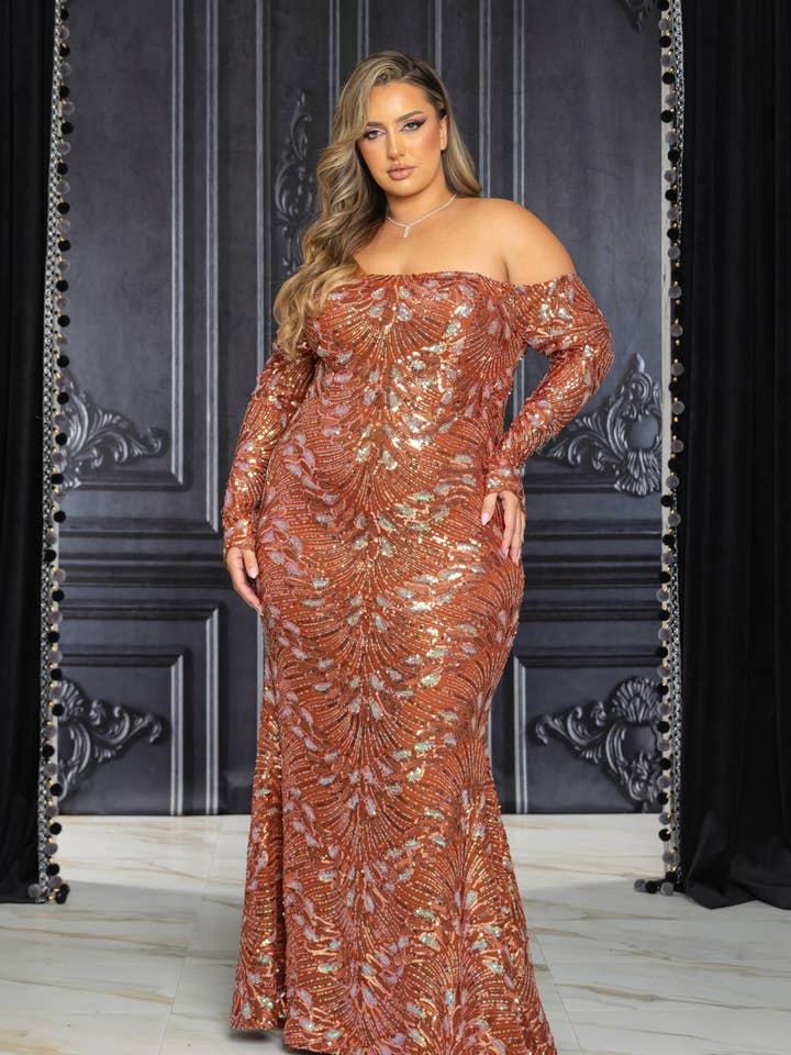 P1311P15-ABITO MAXI A MANICHE LUNGHE CON SPALLE SCOPERTE per la vendita all'ingrosso da parte di RICARICA INC.