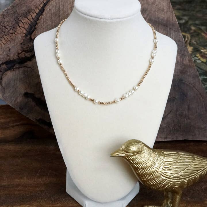 PennyLine inc - Wholesale Beaded/Pearl Necklace - Short Dainty Necklace - Pearls and Ball Beads in Gold Tone3