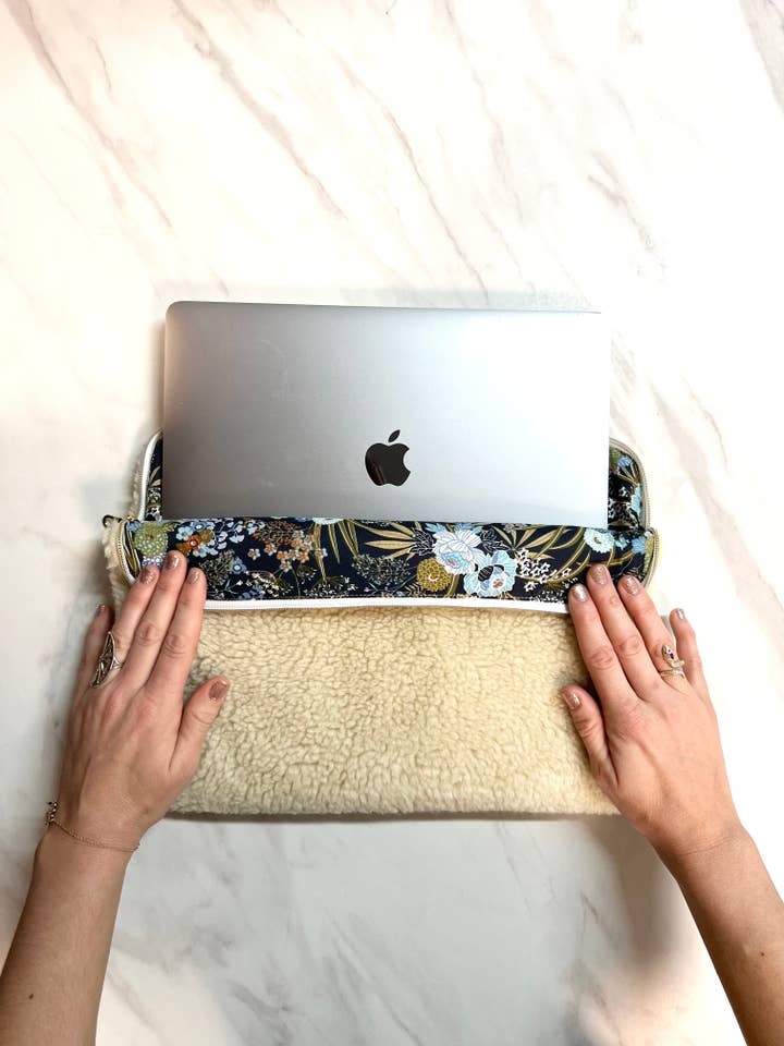 Fluffy pluizige laptophoes voor wholesale door AMMA