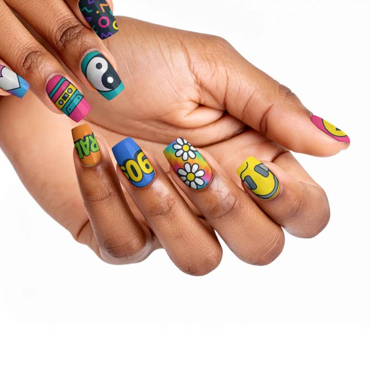 FYNE BODY - Wholesale Press-on/fake nails - Retro Drip 90's Press-On Nails86