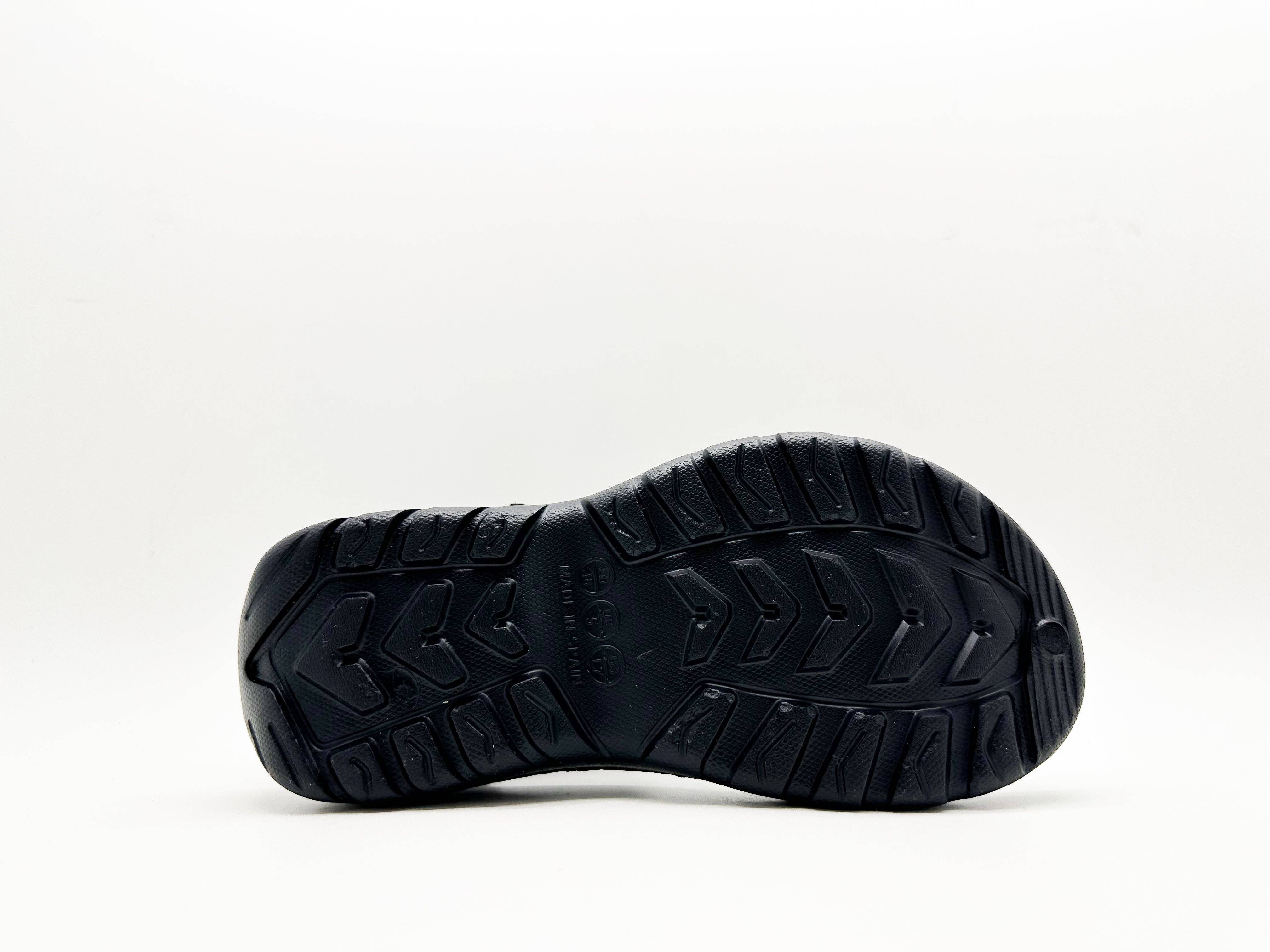 thies 1856 ® Ecofoam Trek Sandal vegan black waterproof for wholesale on Faire6