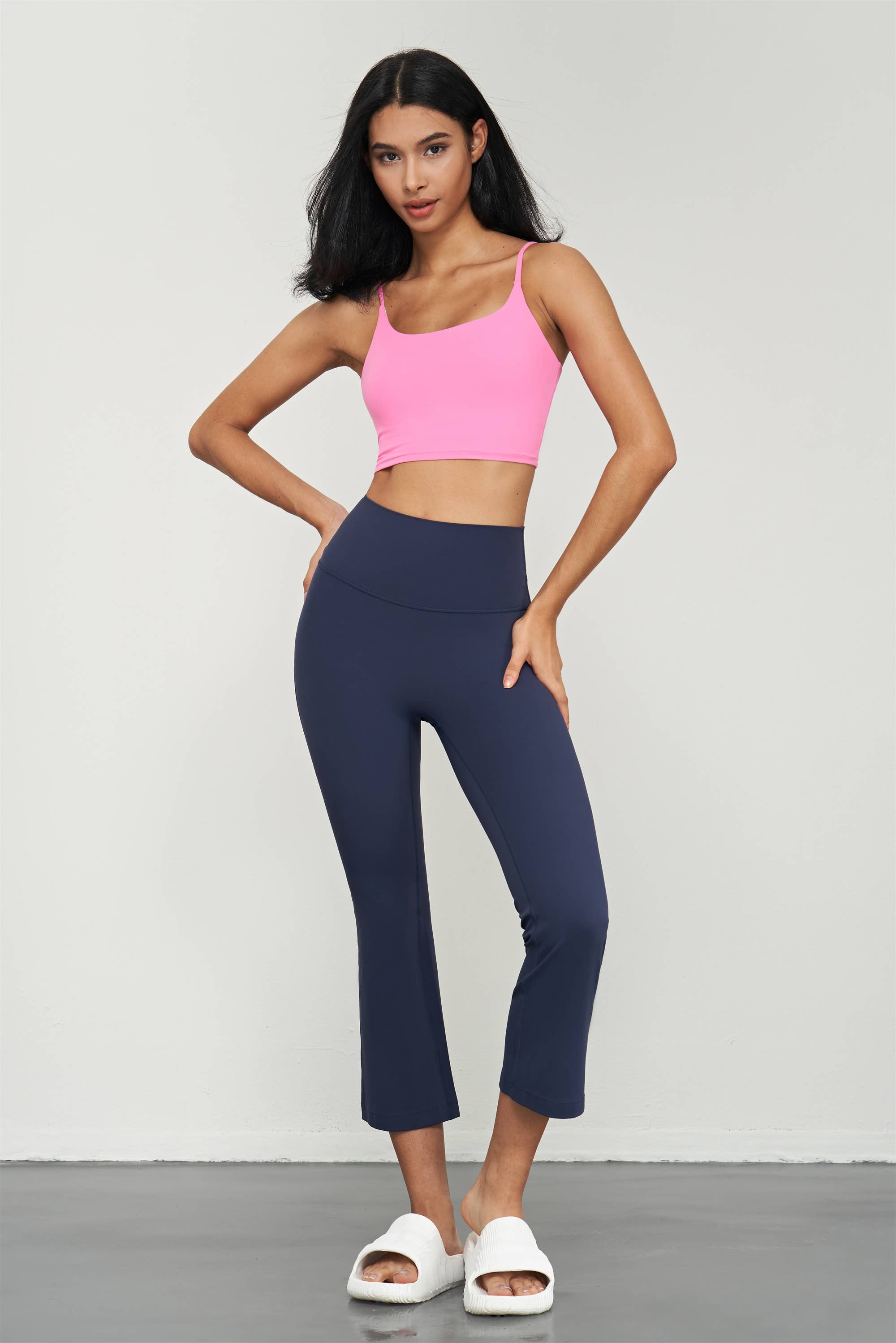 91thelabel - Vente Pantalon de sport – femme - Pantalon de yoga Zinnia Lycra® avec évasement à la cheville4