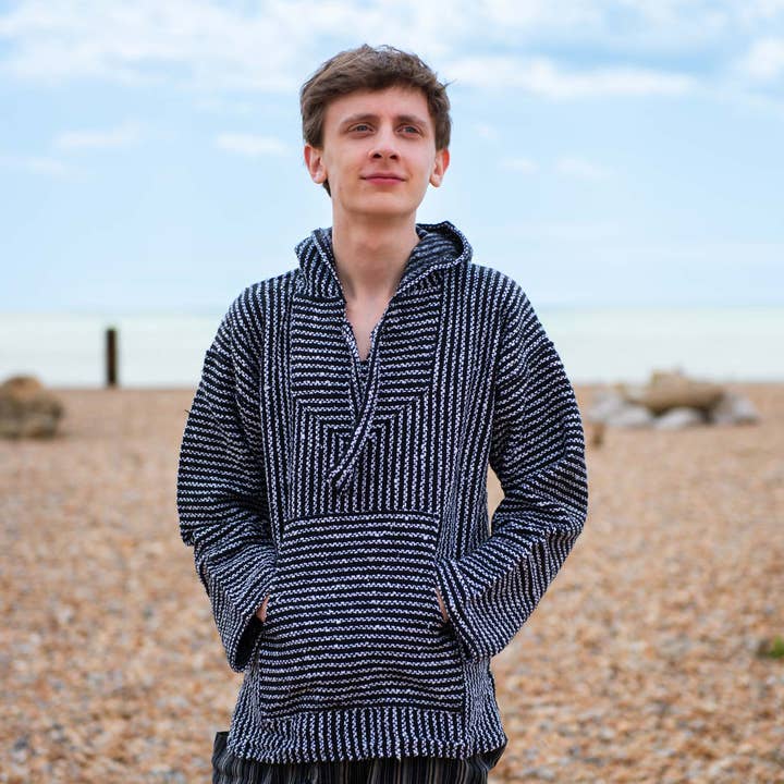 Sudadera con capucha Baja - Fina en blanco y negro para venta al por mayor de Siesta