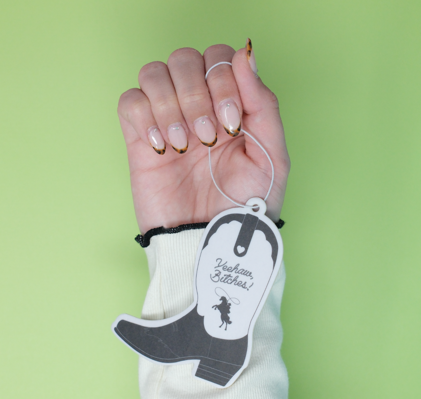 Made Au Gold – wholesale Car Freshener - Women’s – Yeehaw bitches Airfreshener - Black and white1