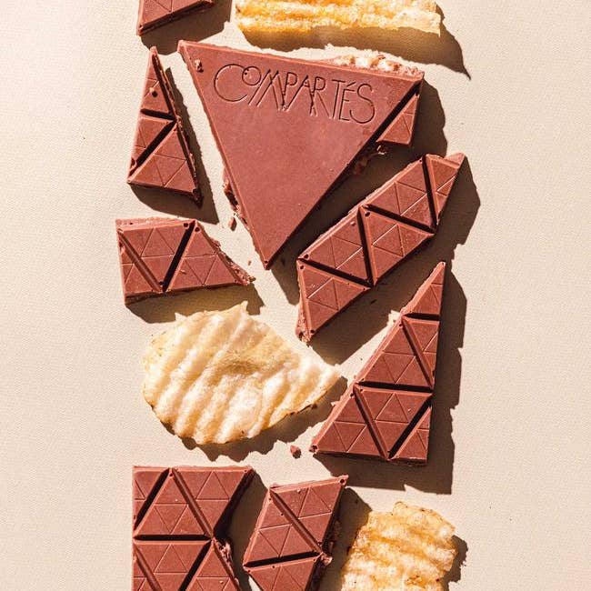 Compartes Chocolate - Wholesale Chocolate Bar - Potato Chip Crisp Milk Chocolate Bar2