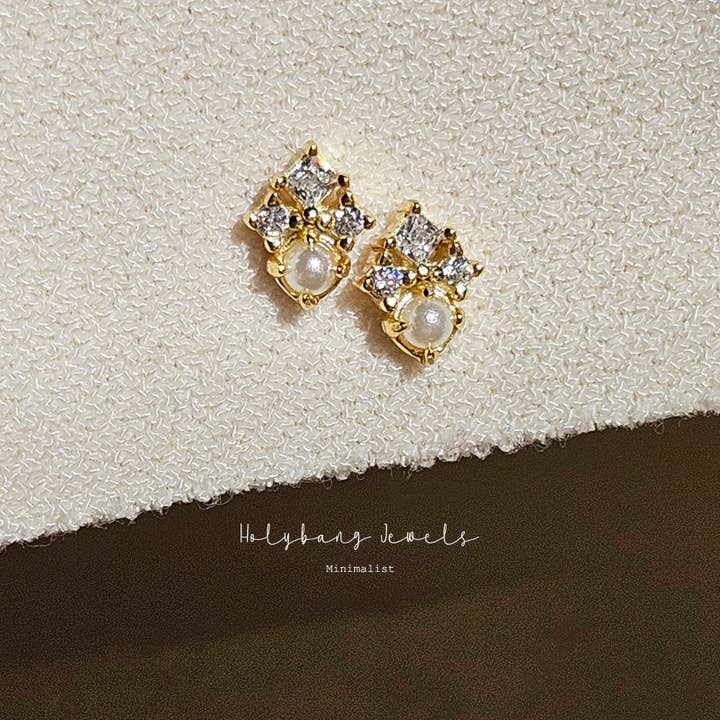TINY PEARL AND CRYSTAL EARRINGS - E-S3503 for wholesale by HolyBang Jewels