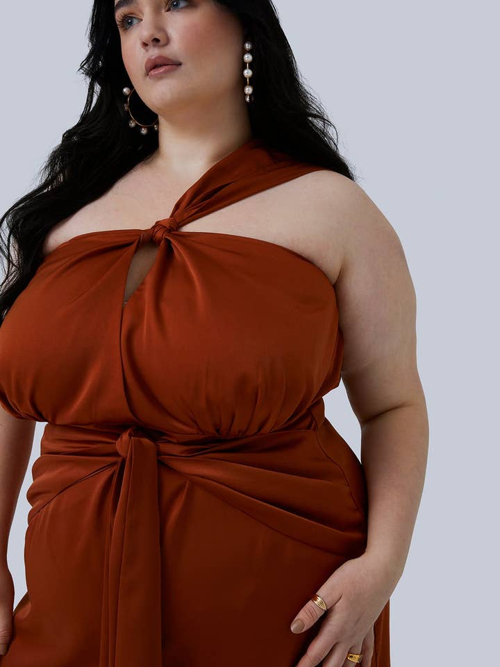 Mini-robe Maya pour la vente par GIA/irl