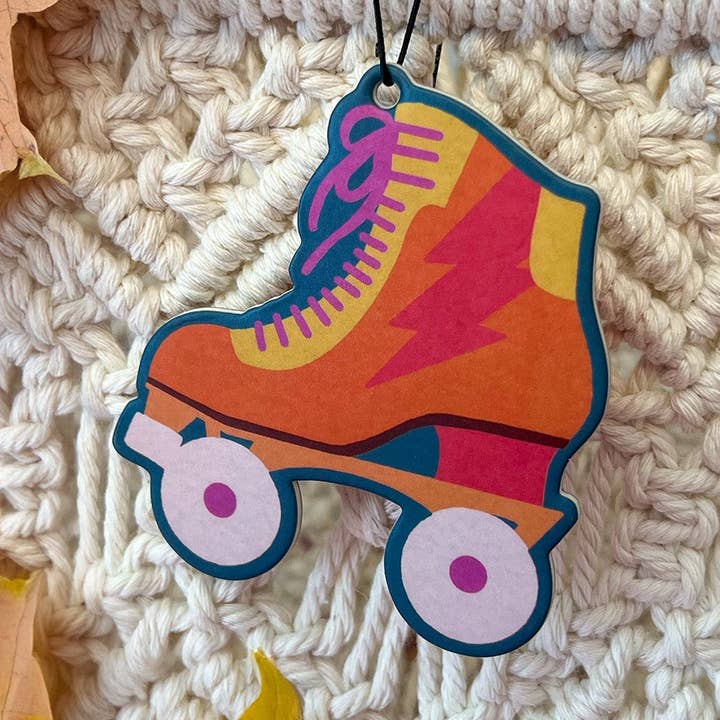 Just Keep Rolling luchtverfrisser voor wholesale door Naked Eye Studio