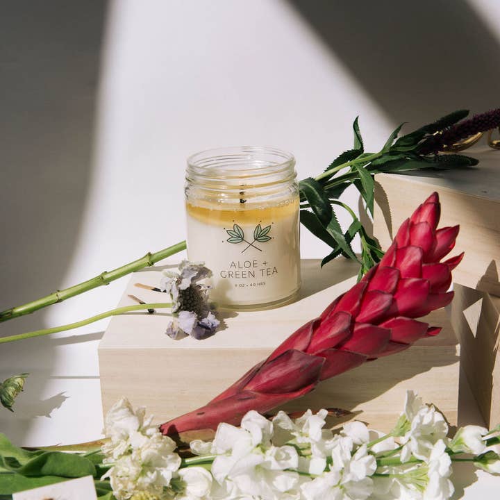 Handmade Habitat - Venta al por mayor Velas en tarros - Tarro de vela de cera de soja exclusivo de aloe y té verde