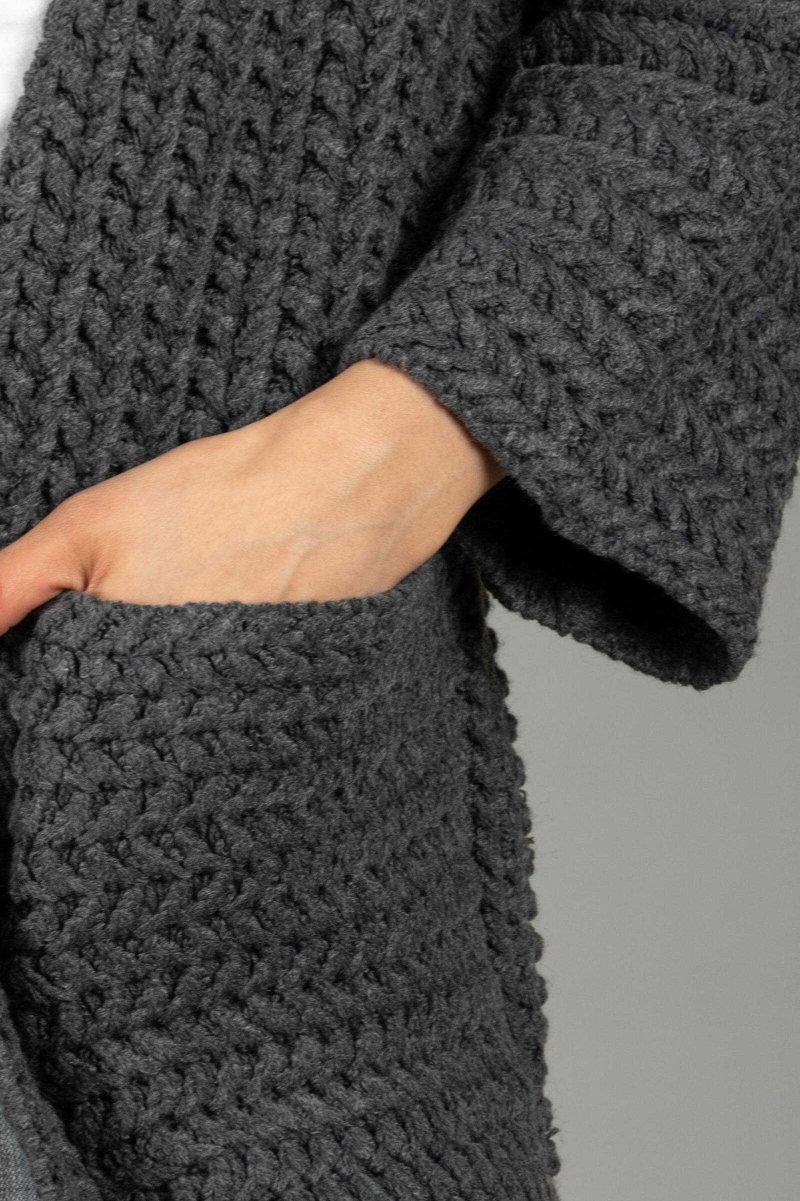 SAACHI - Vendita all'ingrosso Kimono - Donna - Cardigan Kimono a maniche lunghe in maglia a trecce14