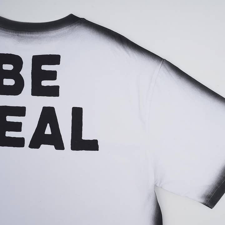 VERYRARE - Wholesale Screen Printed T-Shirt - Unisex - BE REAL/Astral Projection(s)
4