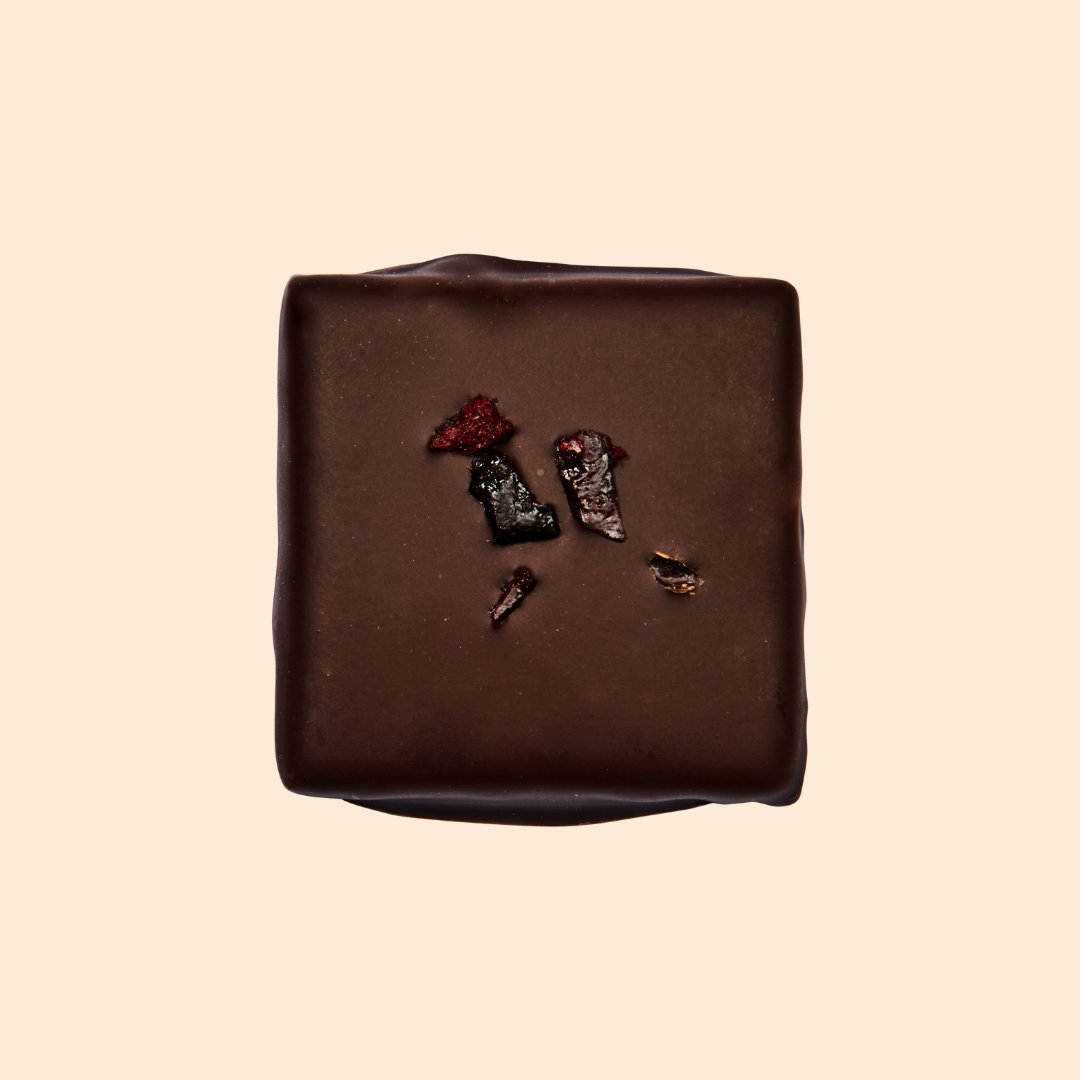 Cosmic Dealer - Vente Barre chocolatée - Chocolat au beurre de noix - Figue salée - Pack de 16 unités1