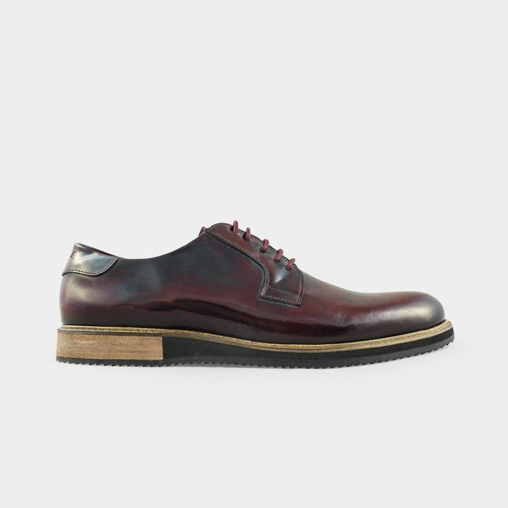 Alpha Low Brogues - Burgundy for wholesale by subtle